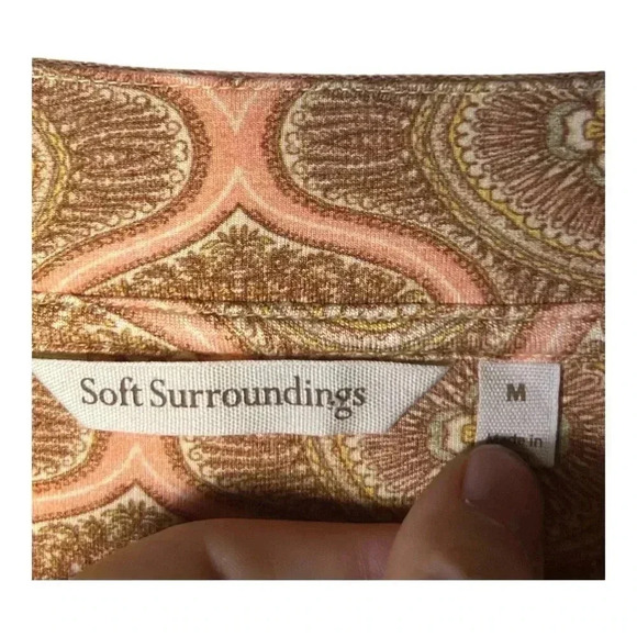 2006. SOFT SURROUNDINGS BEADED 3/4 SLEEVE TUNIC TOP SIZE MEDIUM V NECKLINE - Picture 4 of 7